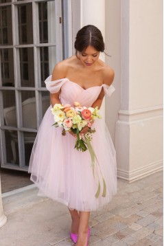 Short Pink Tulle Off the Shoulder Bridesmaid Dresses 902116
