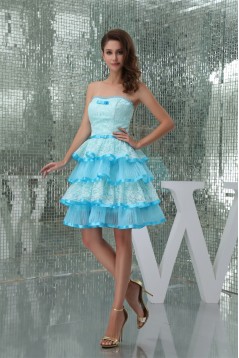 A-Line Lace Knee-Length Strapless Homecoming Cocktail Party Dresses 02021091