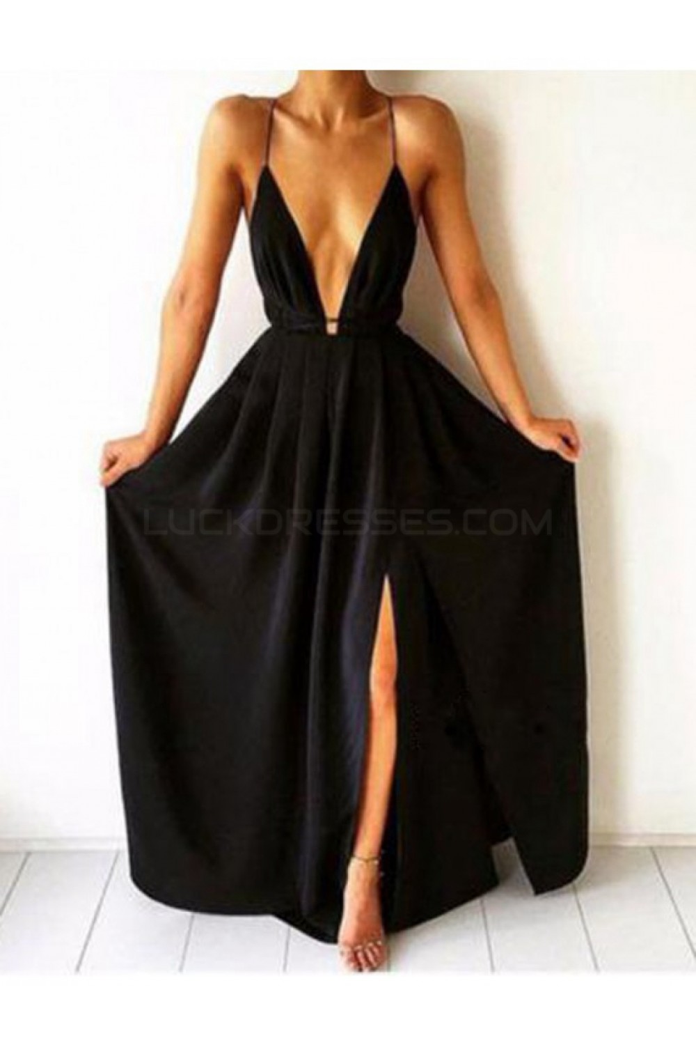 long black v neck dress