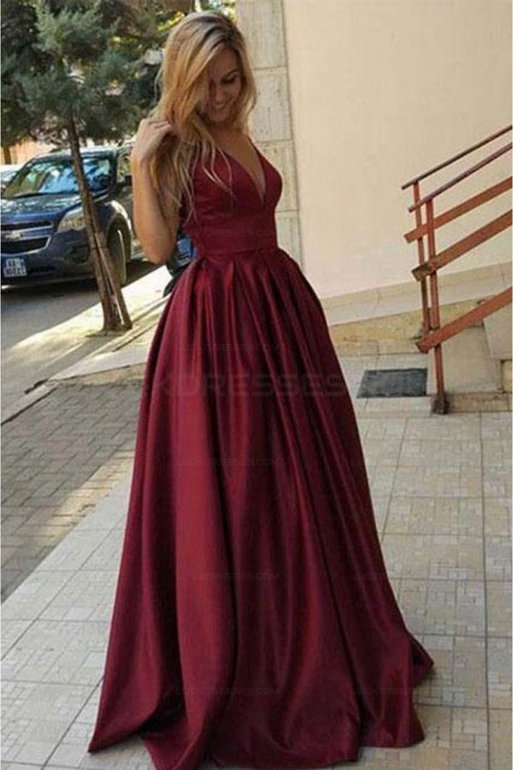 Simple Stunning V-Neck Long Prom Dresses Evening Party Gowns 3021536