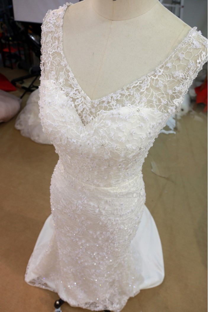 Trumpet/Mermaid Beaded Lace Bridal Wedding Dresses WD010635